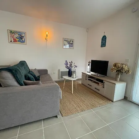 Bel T2 En Centre-ville D'arcachon Avec Balcon, A 200m De La Et Proche De La Gare - Fr-1-474-243 Apartment