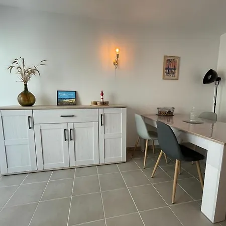 Apartment Bel T2 En Centre-ville D'arcachon Avec Balcon, A 200m De La Et Proche De La Gare - Fr-1-474-243